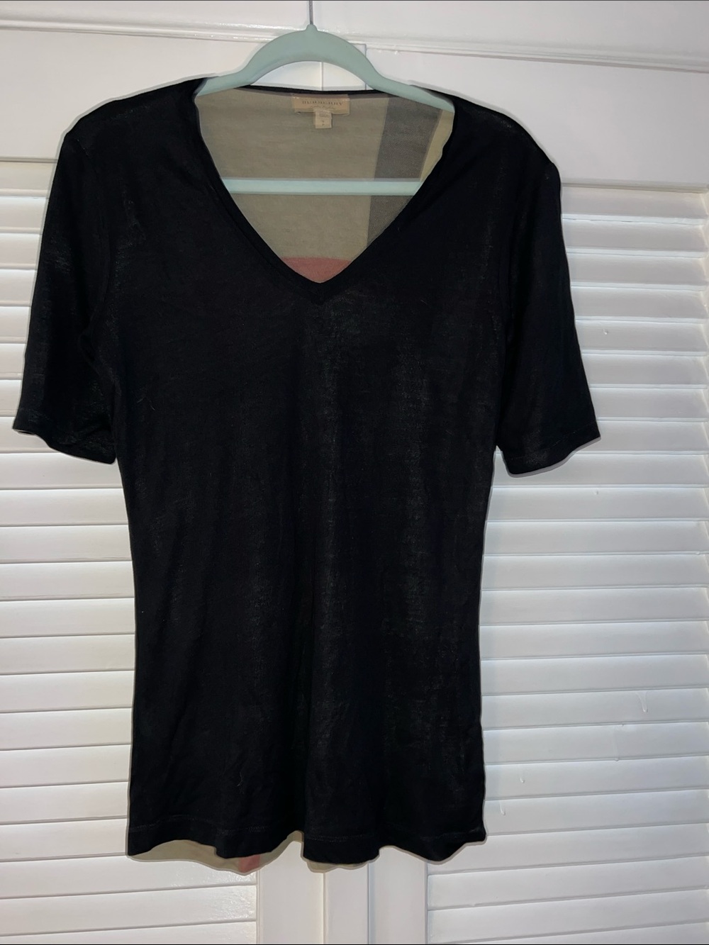 Women’s  Burberry short sleeve Top , size small